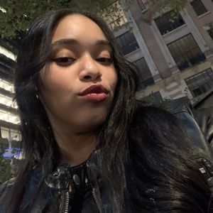 Meet your Posher, Noelia